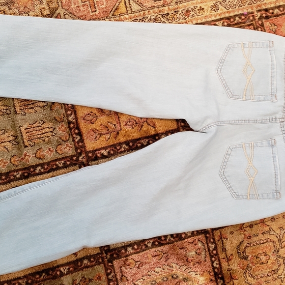 Jeans - Picture 2 of 4